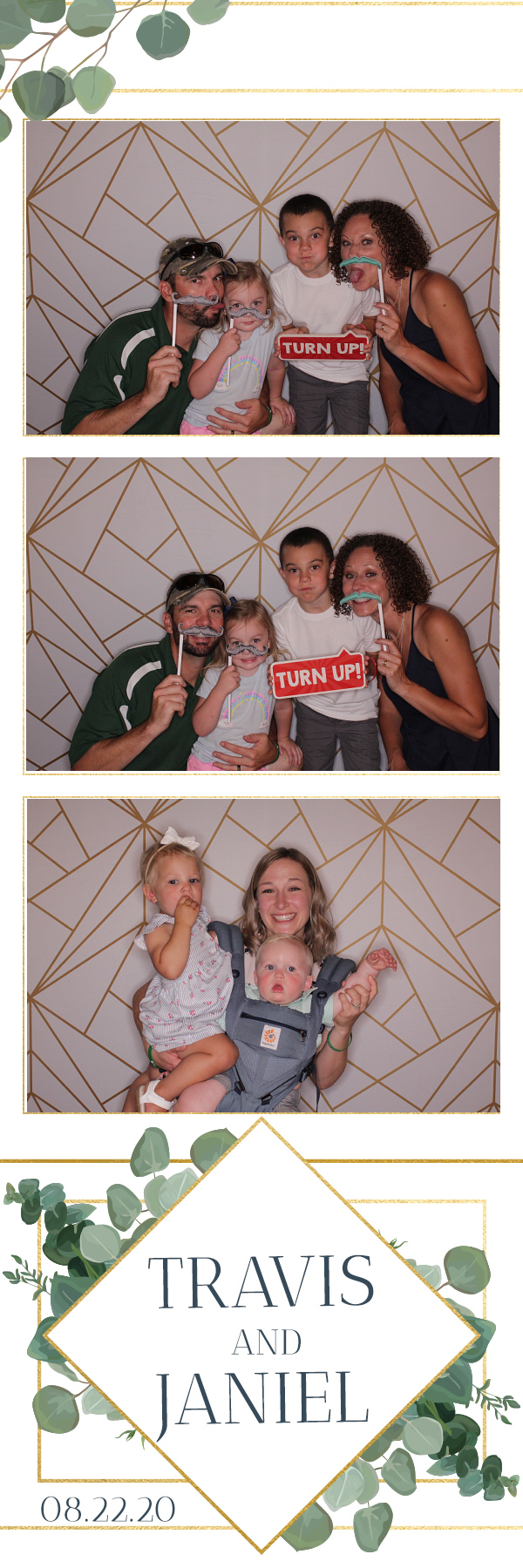 Jacquie & Dennis’ Wedding | View more photos from the event at gallery.photoboothbillings.com/u/PhotoBoothBillings/Jacquie-Dennis’-Wedding-0